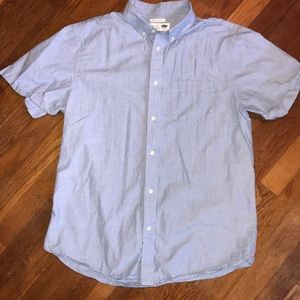 Men’s light blue button up